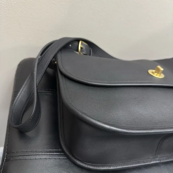 Coach City Black Bag - Picture 9 of 11